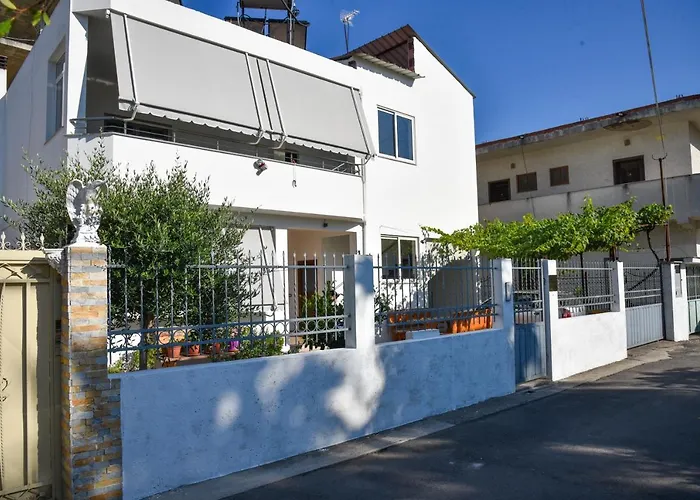 Ejona Villa